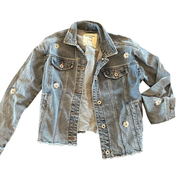 Abercrombie & Fitch Kids Daisy Denim Jeans Jacket  Size XL 15-16 - Picture 2 of 7